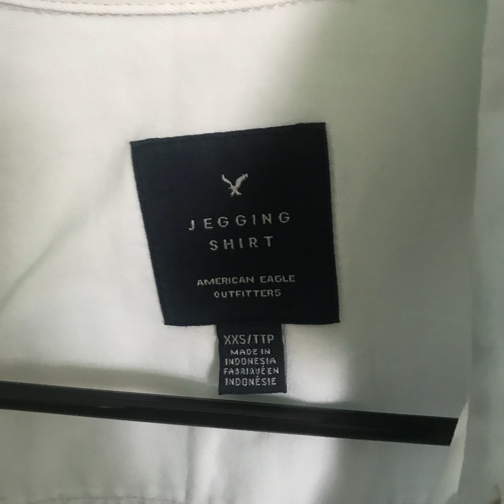 American Eagle button down - Picture 2 of 4